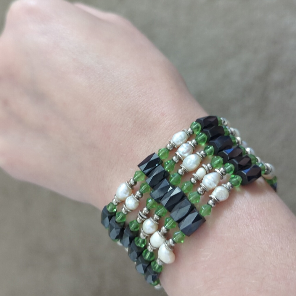Green, Pearl & Black Magnetic Bracelet or Necklace